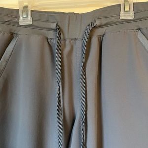 Women’s JAANU scrub joggers